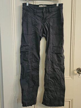 Hollister - Women's Mid Rise Relaxed Boot Cargos - Navy - Sz 6R/28